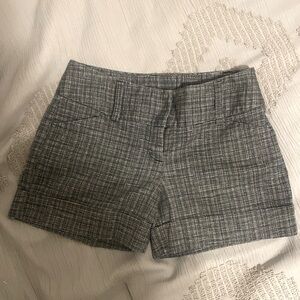 Express Design Studio black and white shorts size 00